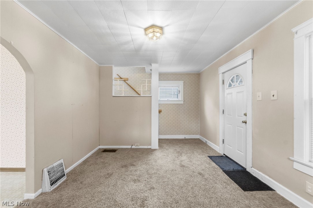1887 Ritzman Court Akron, OH 44314 - Photo 7 of 24 Gallery Image 7