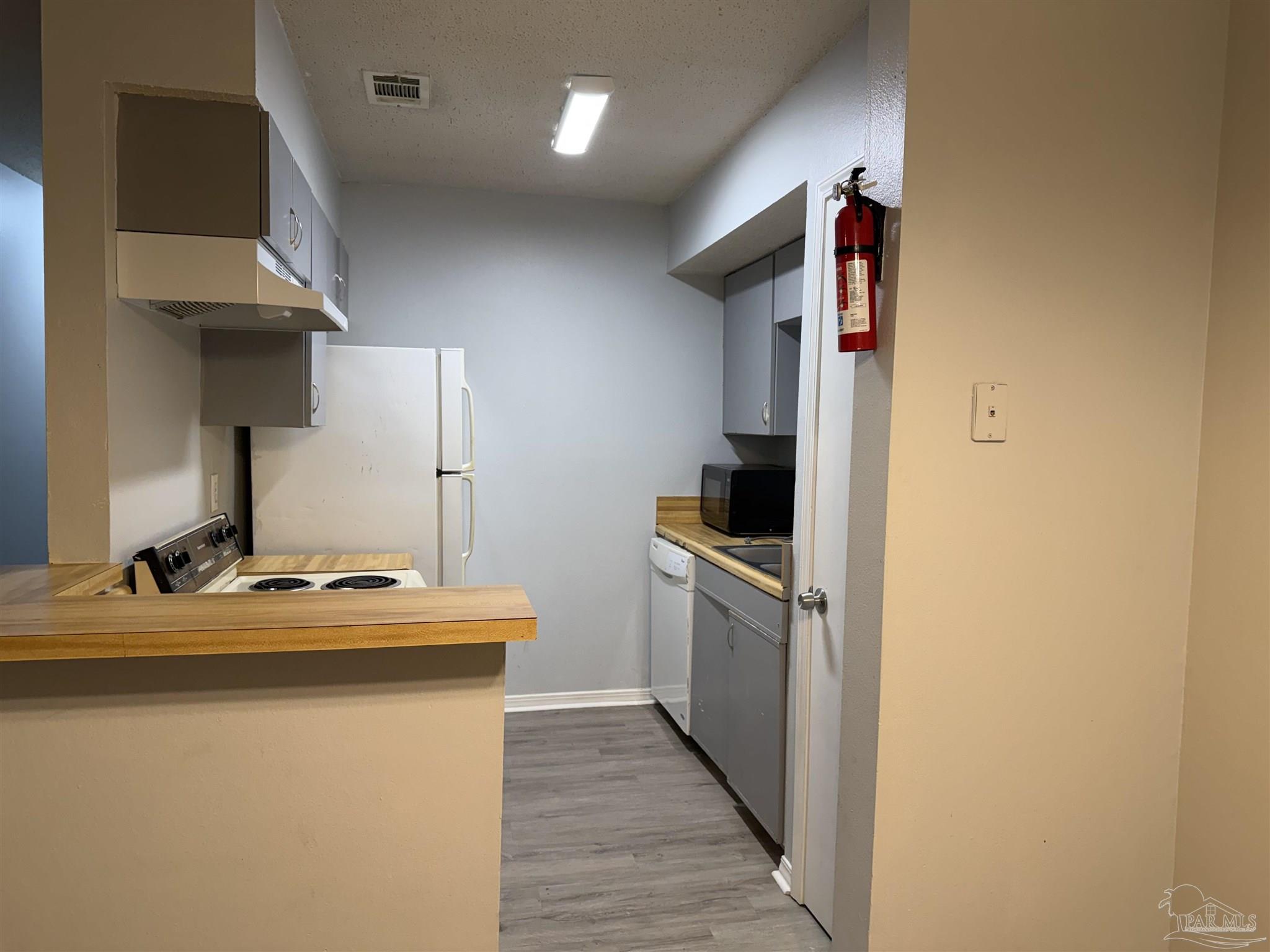 7116 Pearson Road, Unit H Pensacola, FL 32526 - Photo 10 of 14