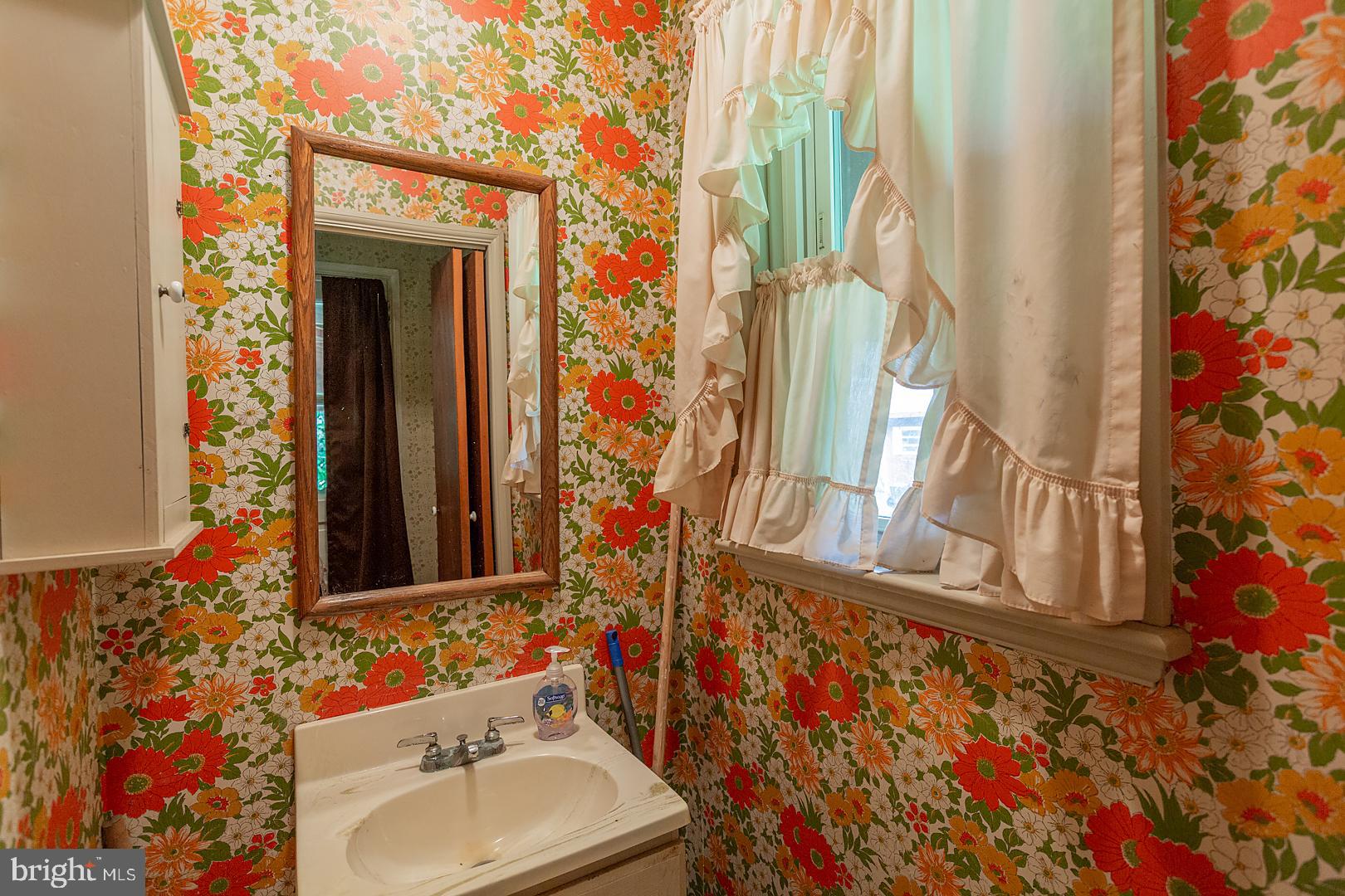 246 Charles Road Lancaster, PA 17603 - Photo 17 of 38 Gallery Image 17