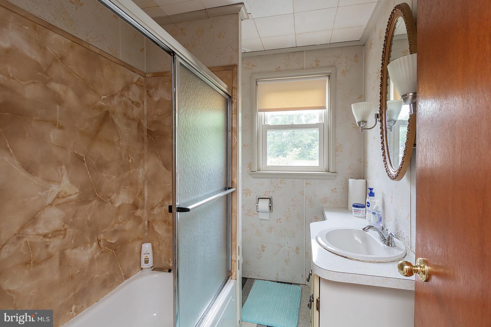 246 Charles Road Lancaster, PA 17603 - Photo 24 of 38 Gallery Image 24