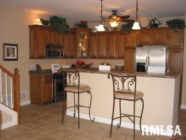 110 9th Street Hampton, IL 61256 - Photo 5 of 9 Gallery Image 5