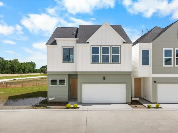 $364,900 | 4007 Buffalo Moon Drive, Houston, TX 77045