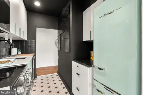 $350,000 | 2305 18th Street Northwest, Unit 406, Washington, DC 20009