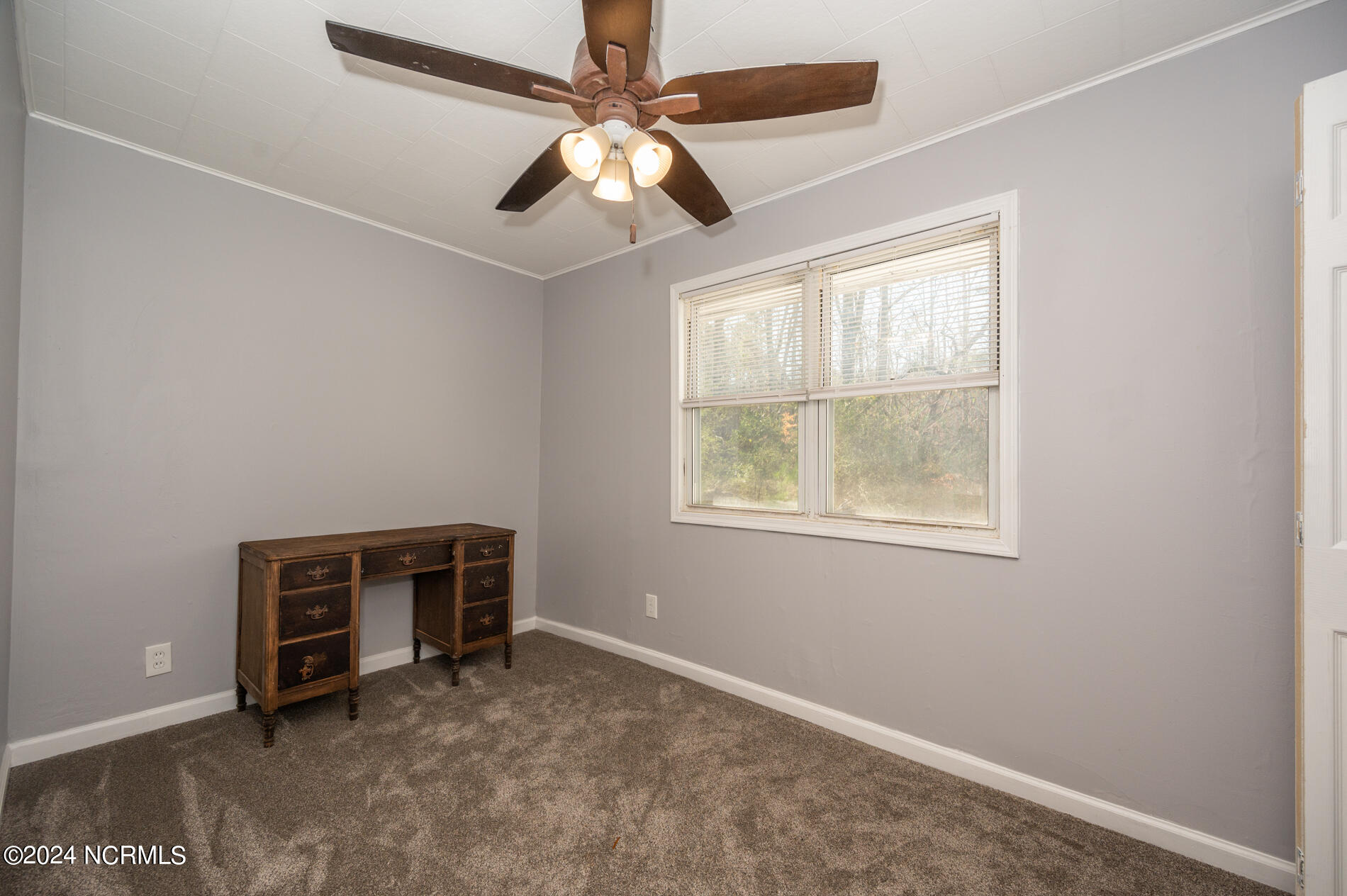 324 Northwest Backwoods Road Moyock, NC 27958 - Photo 19 of 43 324 Backwoods-21