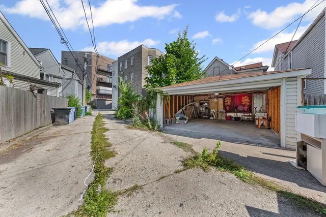 $378,000 | 2954 North Elston Avenue, Chicago, IL 60618