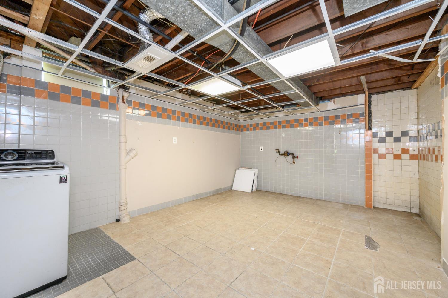 784 Yardville Hamilton Square Road Hamilton, NJ 08691 - Photo 25 of 47 a view of empty room