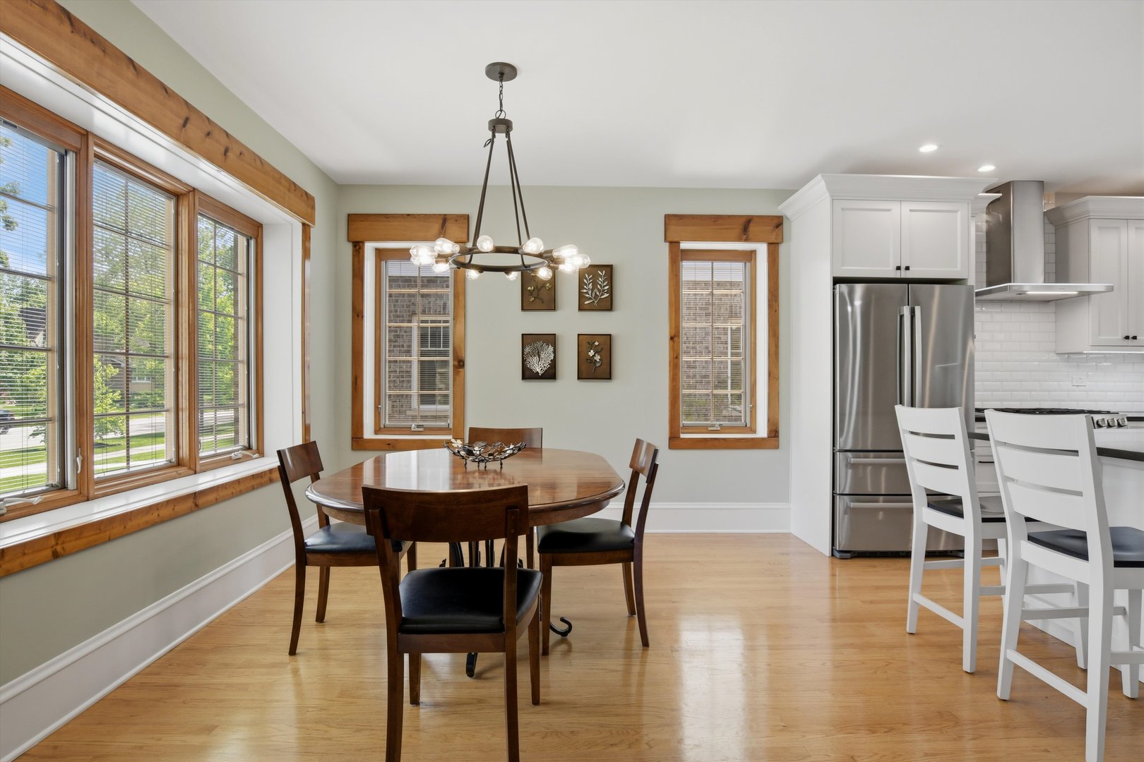 822 South Chester Avenue Park Ridge, IL 60068 - Photo 8 of 38