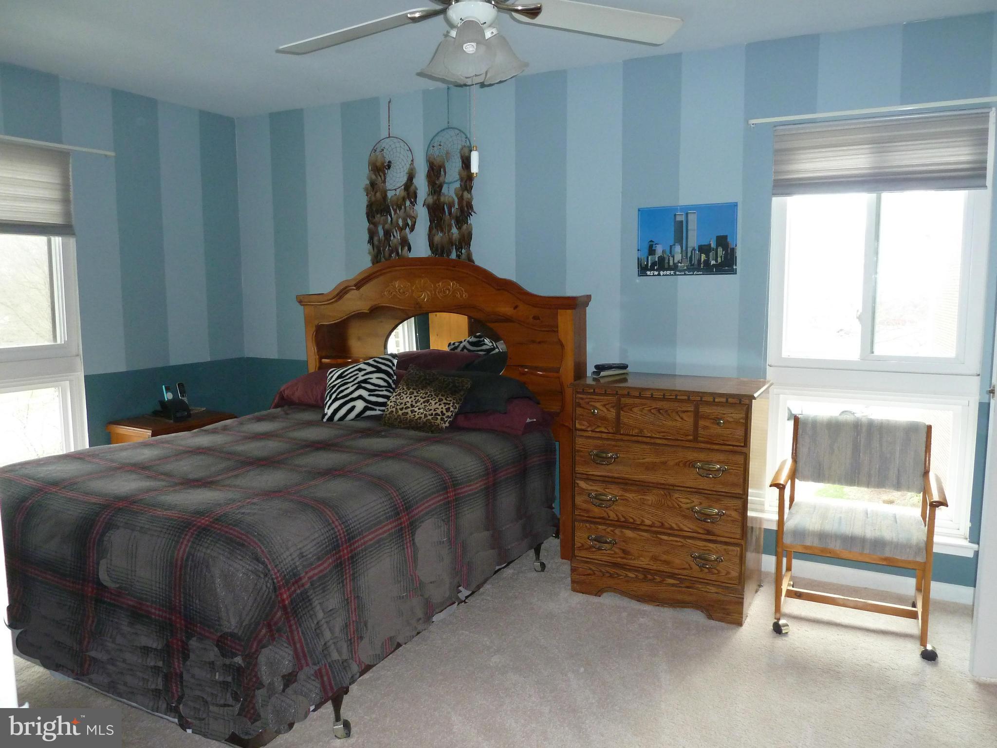 17822 Buehler Road, Unit 3B1 Olney, MD 20832 - Photo 15 of 21 Two windows