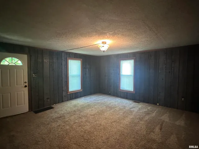 $99,000 | 338 Warren Road, Carbondale, IL 62901