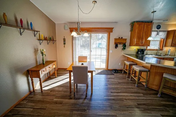 $750,000 | W4703 28th Street, Necedah, WI 54646