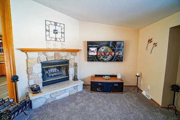 $750,000 | W4703 28th Street, Necedah, WI 54646