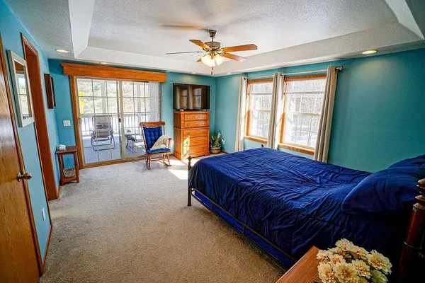 $750,000 | W4703 28th Street, Necedah, WI 54646