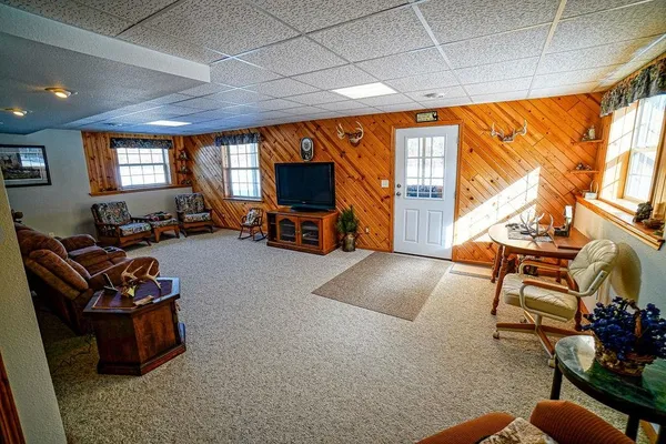 $750,000 | W4703 28th Street, Necedah, WI 54646