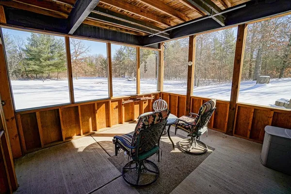 $750,000 | W4703 28th Street, Necedah, WI 54646