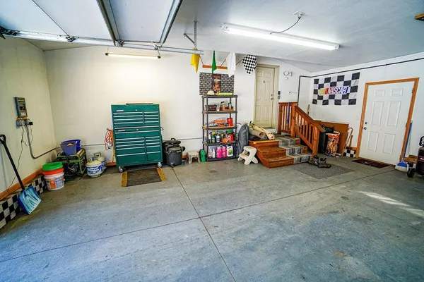 $750,000 | W4703 28th Street, Necedah, WI 54646