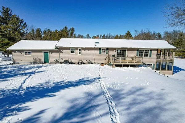 $750,000 | W4703 28th Street, Necedah, WI 54646