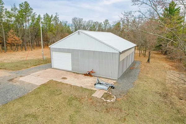 $750,000 | W4703 28th Street, Necedah, WI 54646