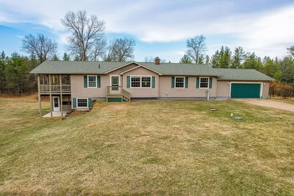 $750,000 | W4703 28th Street, Necedah, WI 54646