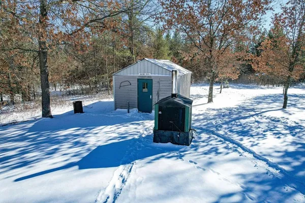 $750,000 | W4703 28th Street, Necedah, WI 54646