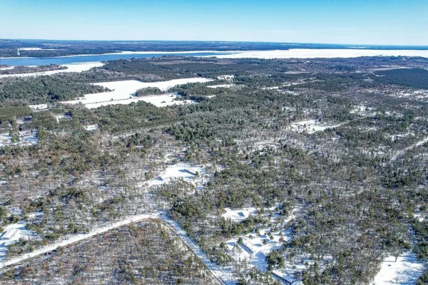 $750,000 | W4703 28th Street, Necedah, WI 54646