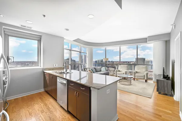 $585,000 | 303 West Ohio Street, Unit 2307, Chicago, IL 60654