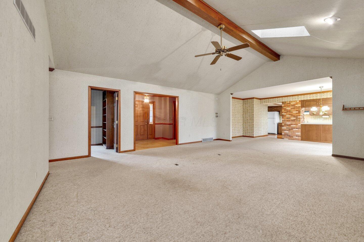 95 Forest Ridge Court Powell, OH 43065 - Photo 12 of 48 007-95ForestRidgeCourt-Powell-OH-43065-S