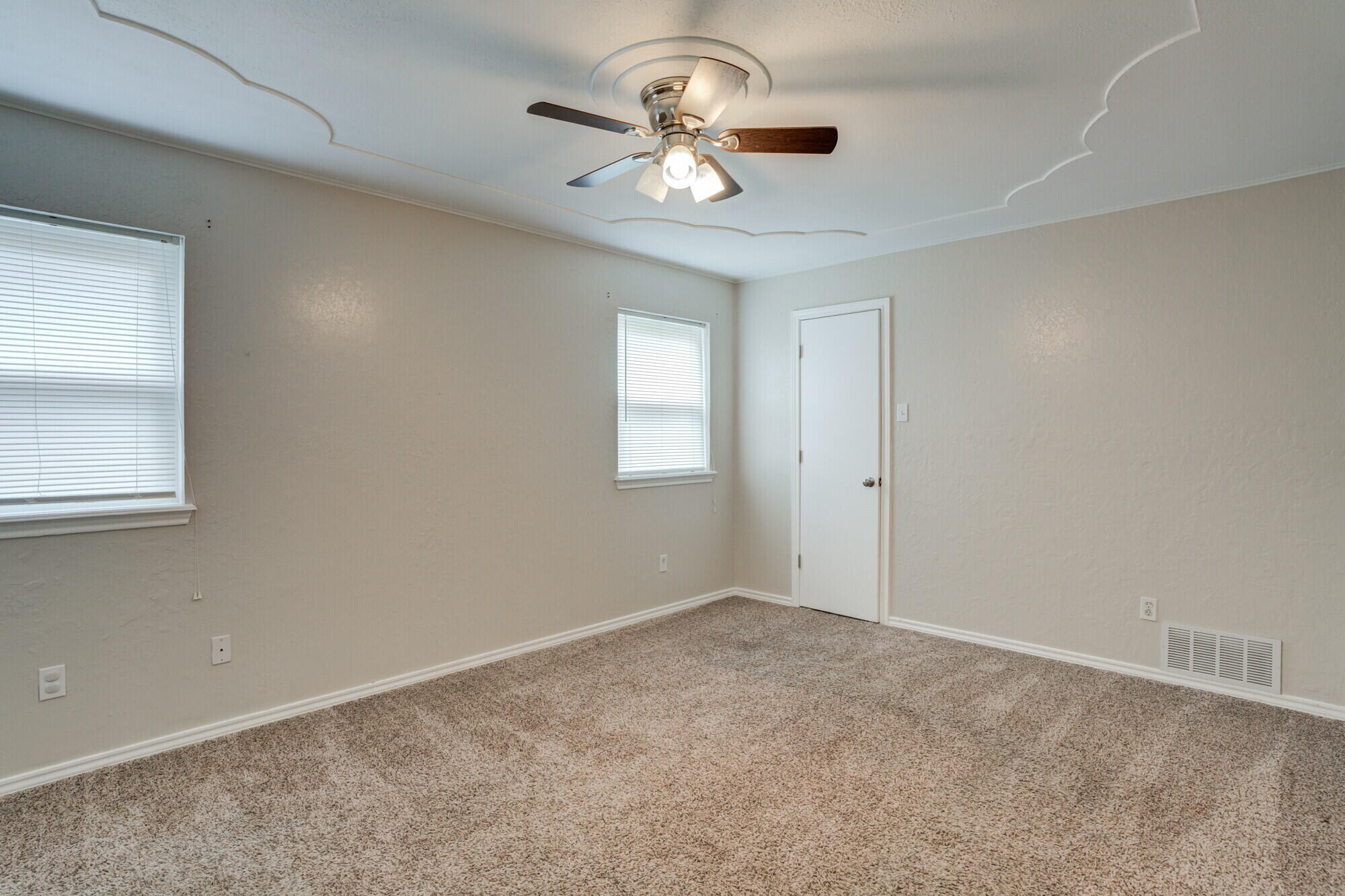 2621 76th Street Lubbock, TX 79423 - Photo 16 of 31 DSC07656_57_58_59_60