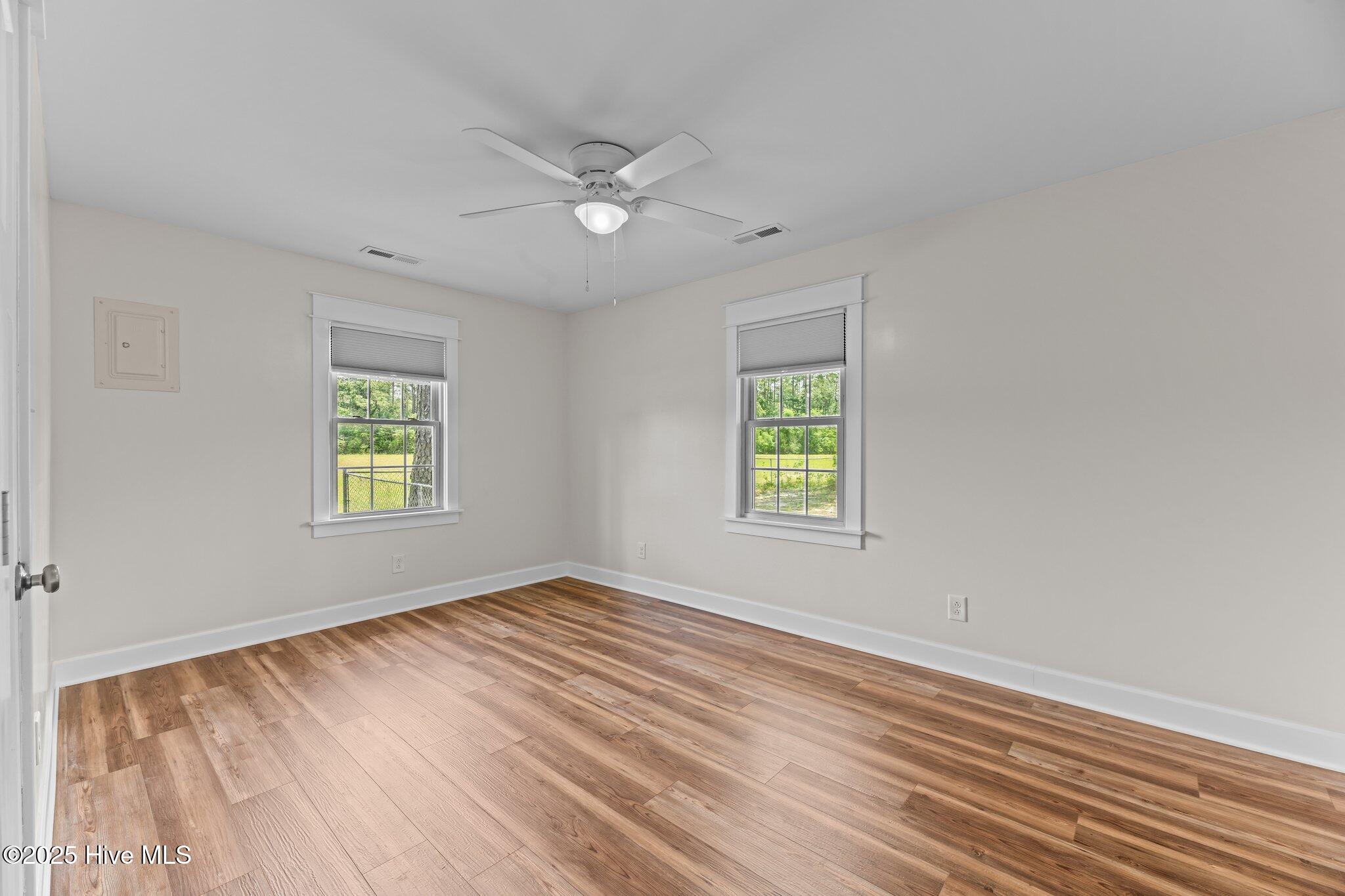 1450 State Camp Road Vanceboro, NC 28586 - Photo 19 of 33 Bedroom 2