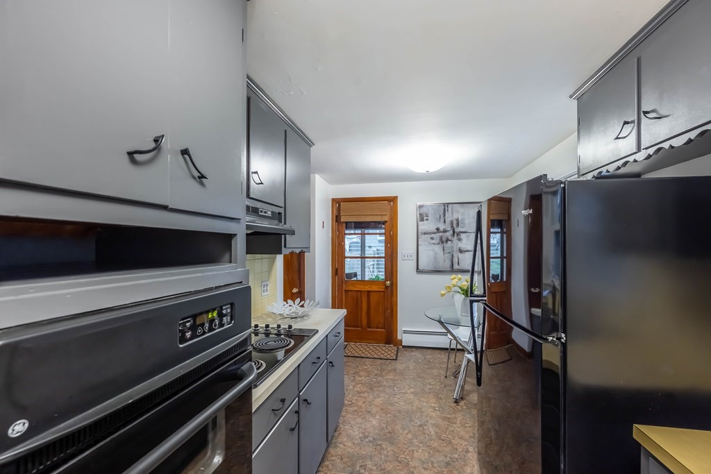 89 Chandler Road Andover, MA 01810 - Photo 12 of 22 Gallery Image 12
