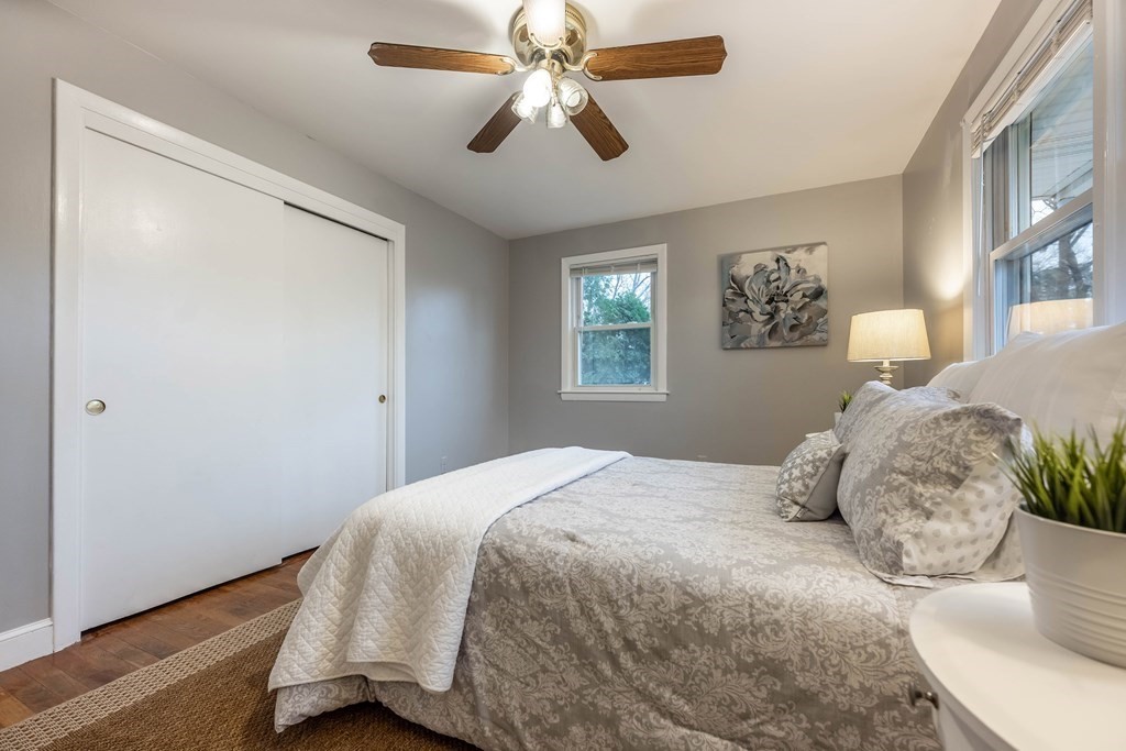89 Chandler Road Andover, MA 01810 - Photo 14 of 22 Gallery Image 14