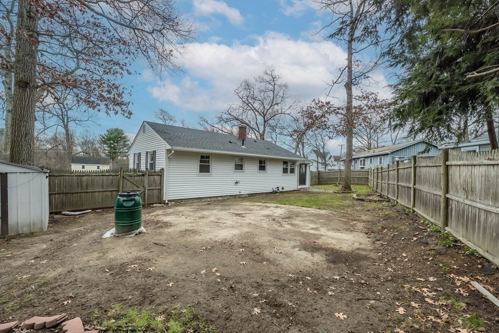 89 Chandler Road Andover, MA 01810 - Photo 19 of 22 Gallery Image 19