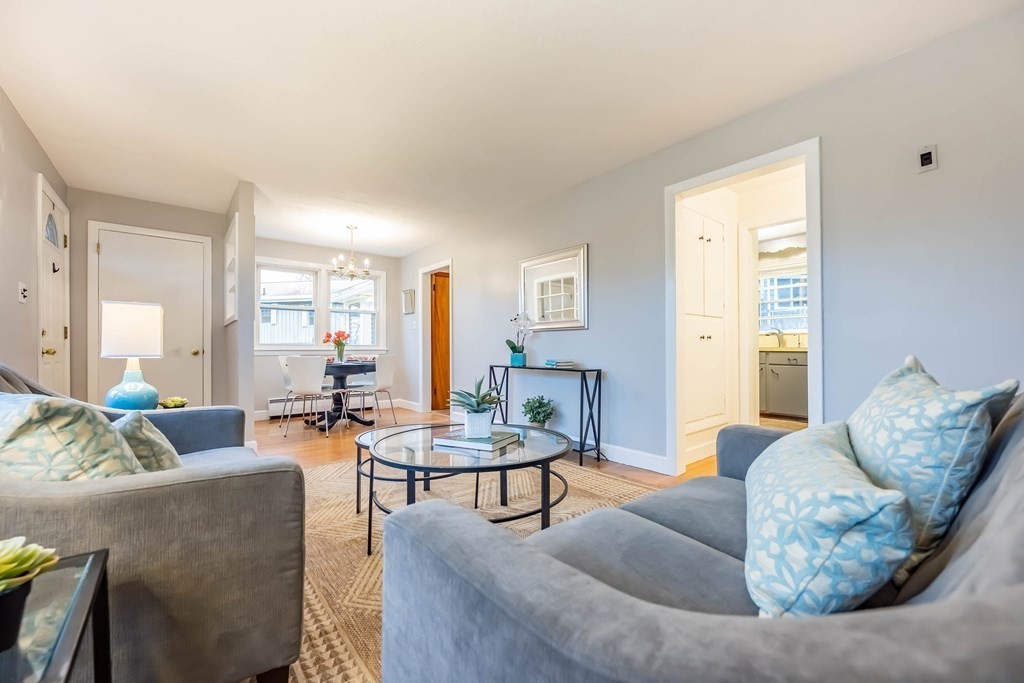 89 Chandler Road Andover, MA 01810 - Photo 6 of 22 Gallery Image 6