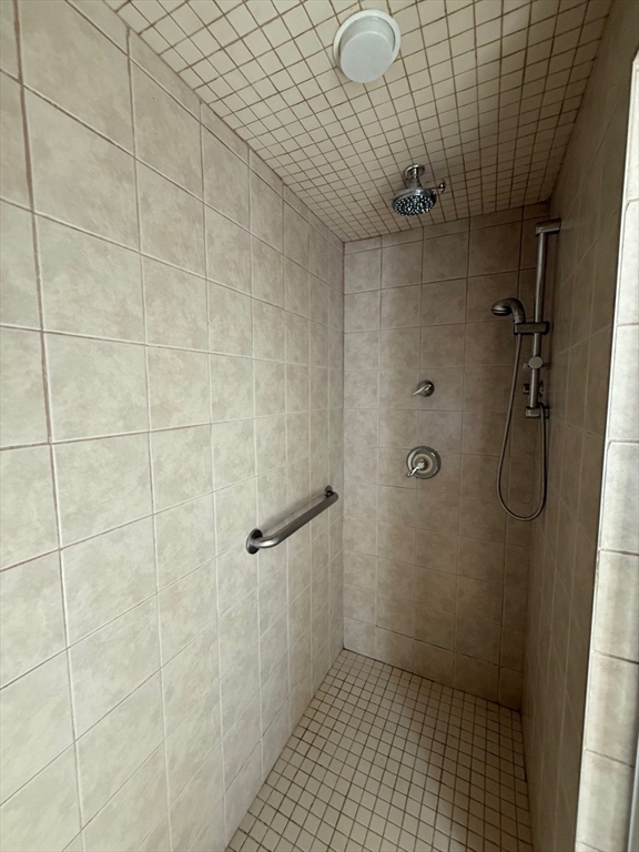 94 West Princeton Road Westminster, MA 01473 - Photo 15 of 26 a bathroom with a shower