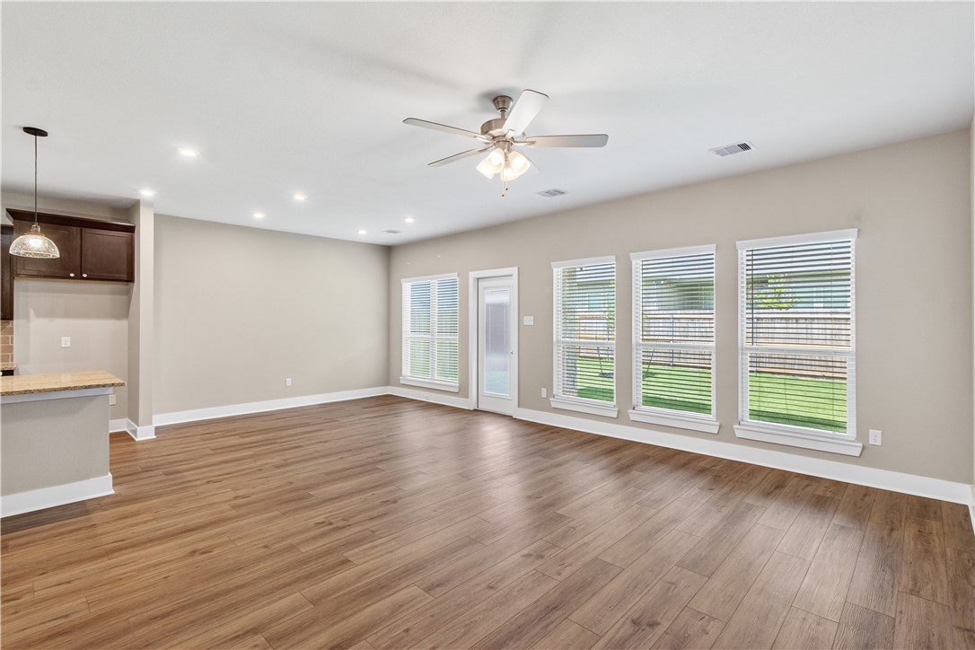 6307 Raleigh Drive College Station, TX 77845 - Photo 7 of 31