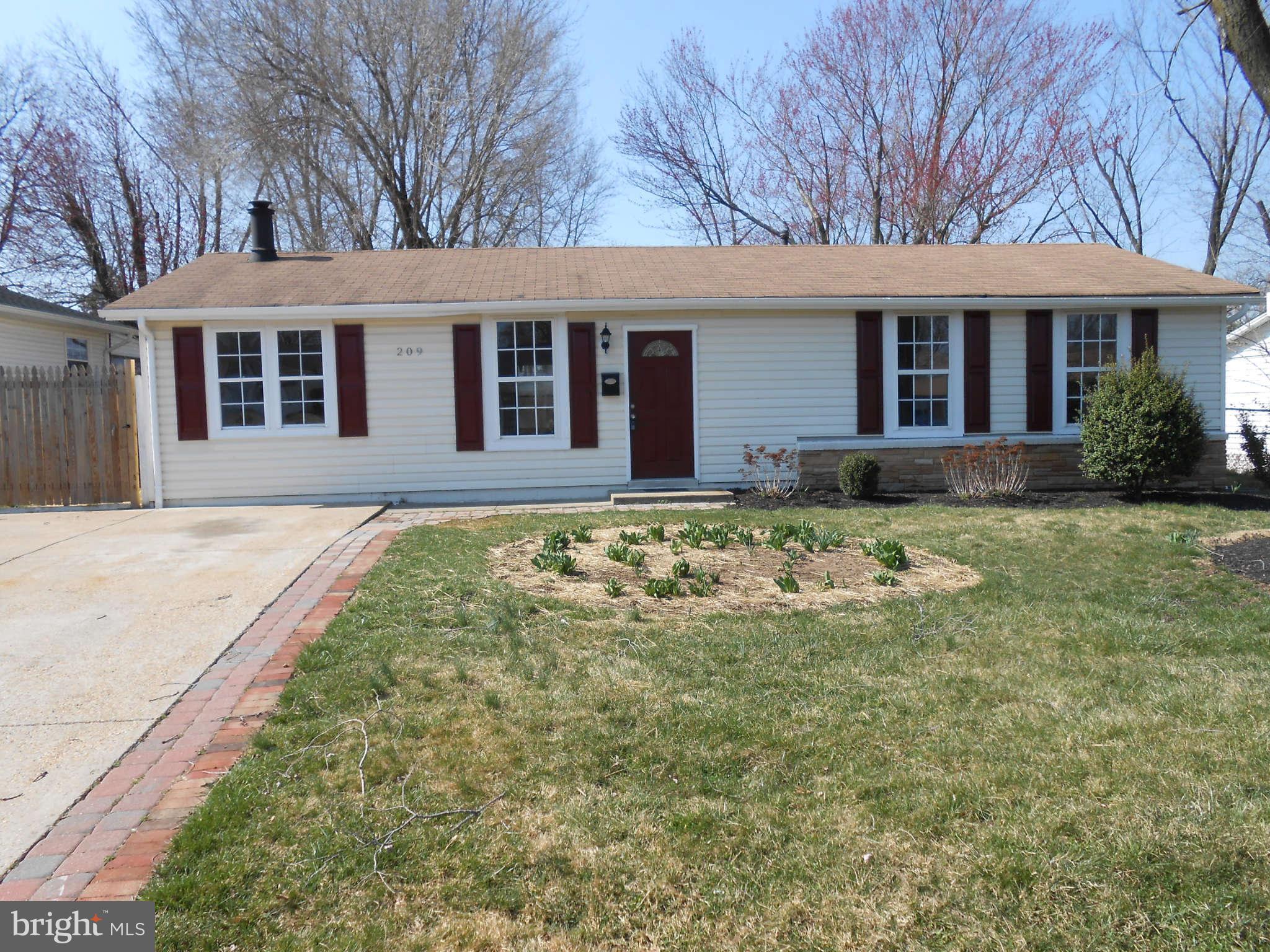 209 West Beech Road Sterling, VA 20164 - Photo 1 of 17 Exterior (Front)