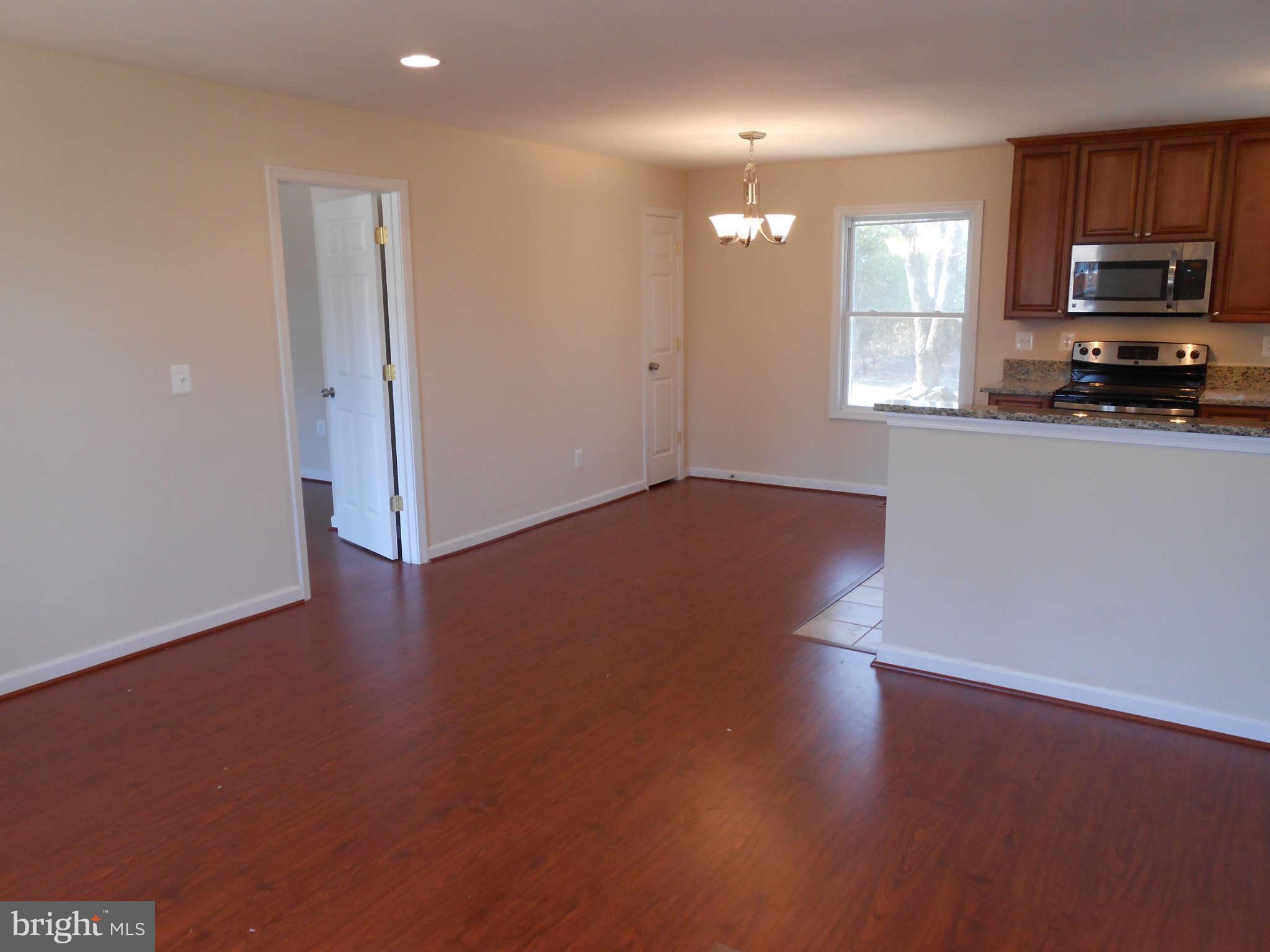 209 West Beech Road Sterling, VA 20164 - Photo 2 of 17 Interior (General)