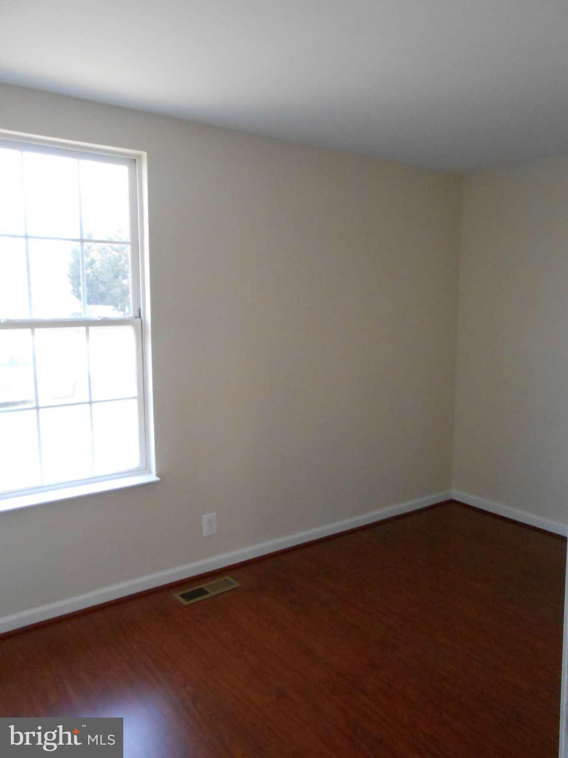 209 West Beech Road Sterling, VA 20164 - Photo 13 of 17 Bedroom