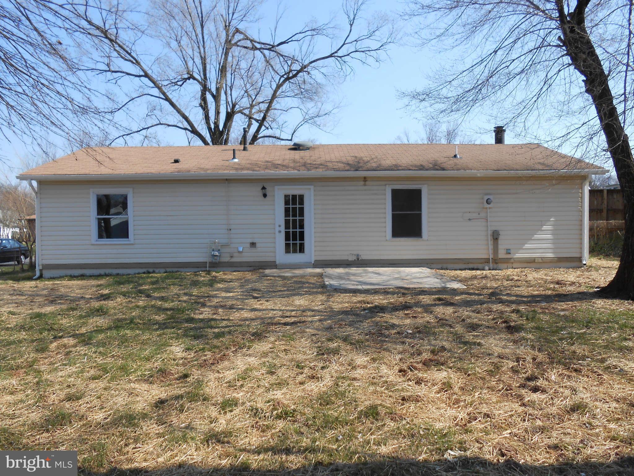 209 West Beech Road Sterling, VA 20164 - Photo 16 of 17 Exterior (Rear)