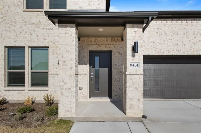 $3,300 | 9401 Wild W Way, Crowley, TX 76036