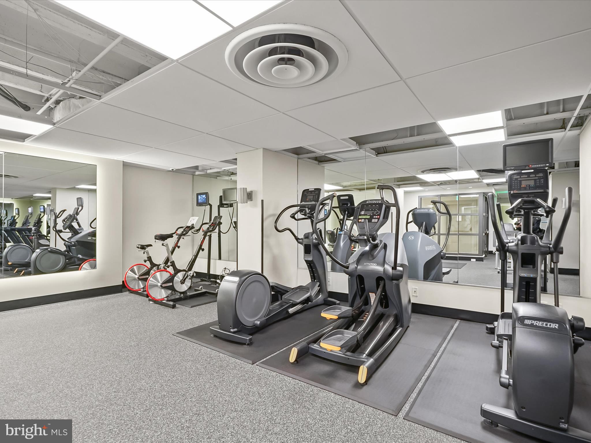 2801 New Mexico Avenue Northwest, Unit 1016 Washington, DC 20007 - Photo 51 of 55 DSC07259