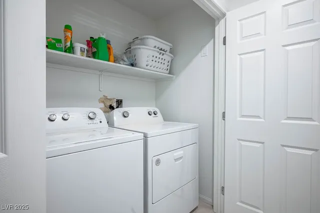 $1,675 | 611 Sedum Avenue, Henderson, NV 89015