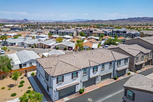 $1,675 | 611 Sedum Avenue, Henderson, NV 89015