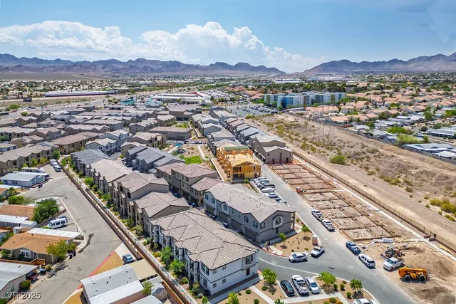 $1,675 | 611 Sedum Avenue, Henderson, NV 89015