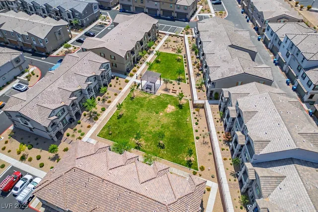 $1,675 | 611 Sedum Avenue, Henderson, NV 89015