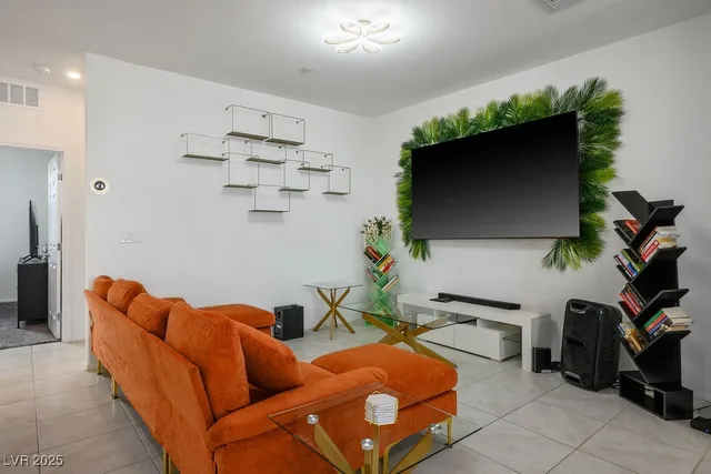 $1,675 | 611 Sedum Avenue, Henderson, NV 89015