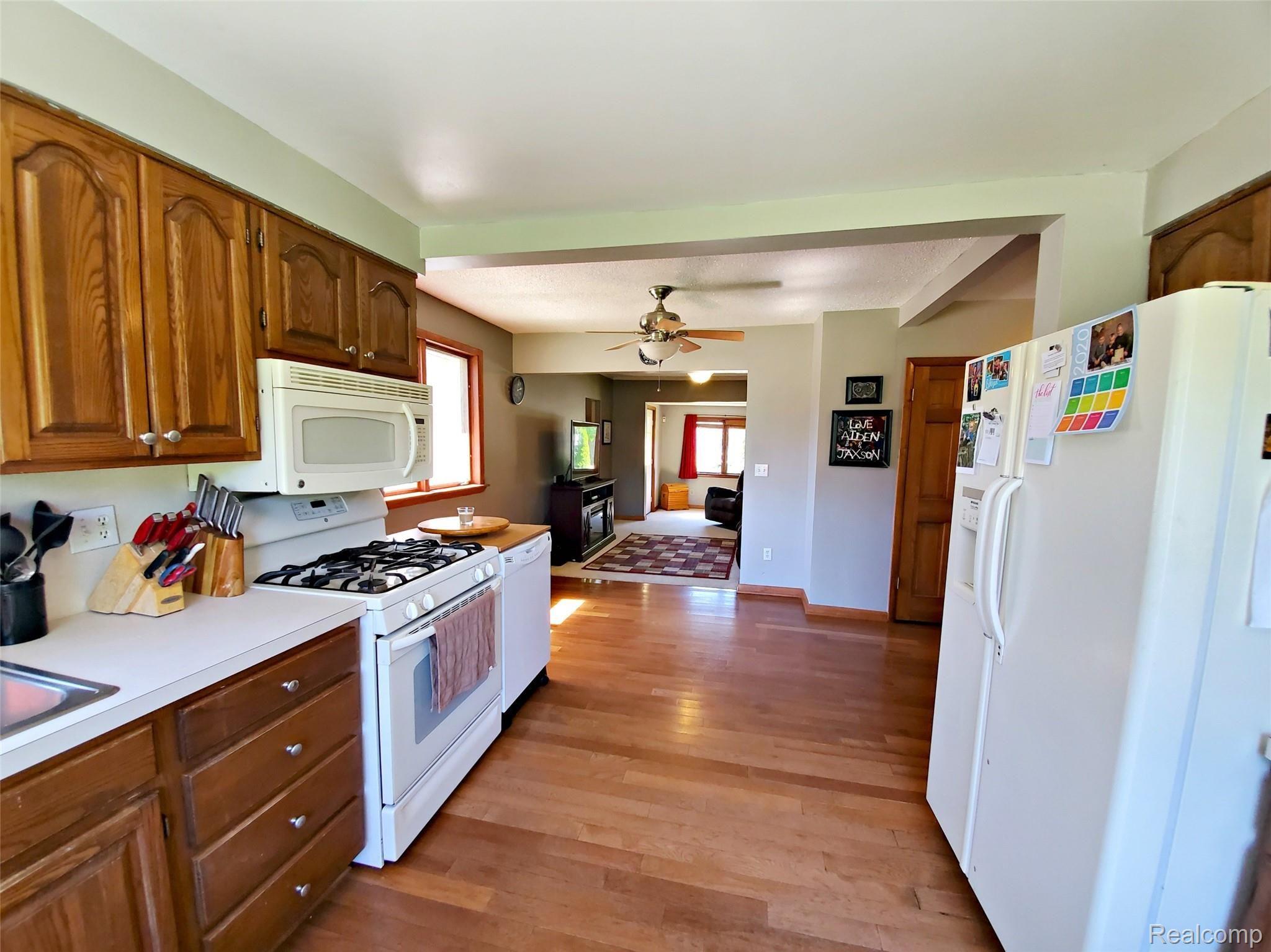 2405 South Vassar Road Davison, MI 48423 - Photo 21 of 54 21.jpg