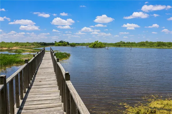 $7,269,000 | 767 Toquiny Lane, Carrizo Springs, TX 78834