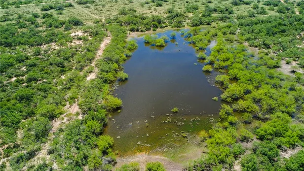 $7,269,000 | 767 Toquiny Lane, Carrizo Springs, TX 78834