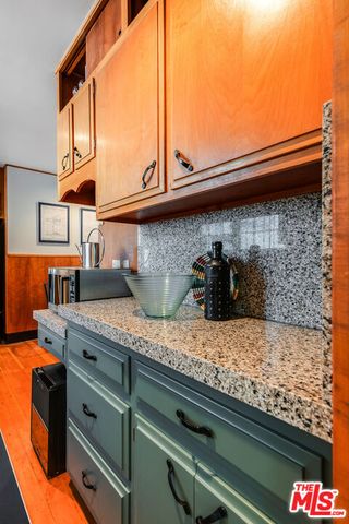 $1,829,000 | 516 North Bronson Avenue, Los Angeles, CA 90004