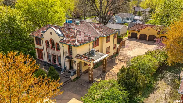 $350,000 | 417 North Union Street, Lincoln, IL 62656